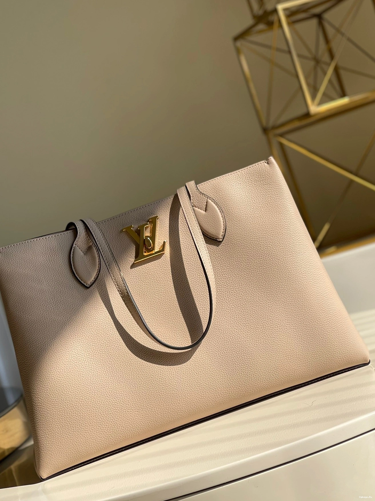 VUITTON LOCKME SHOPPER LOUIS 0307